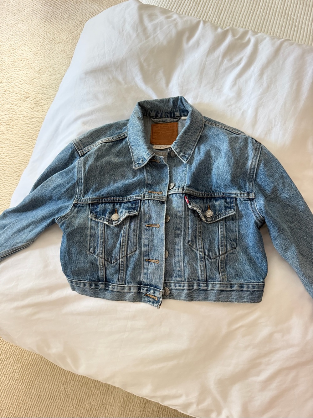 Levi's Light Blue Cropped Denim Trucker Jacket